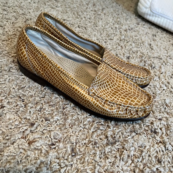 SAS Slip-On Loafer - Picture 3 of 5